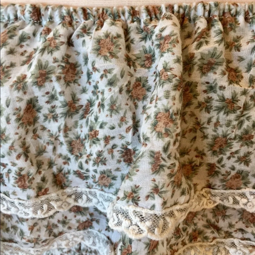 Ruffle Lace Tank Spaghetti Strap - Picture 5 of 13